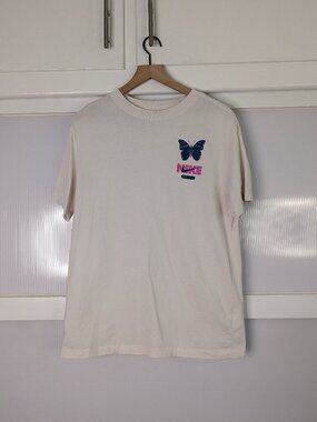 Nike Air Max Tee White Tshirt Size Small Womens Butterfly Graphic Pink Blue